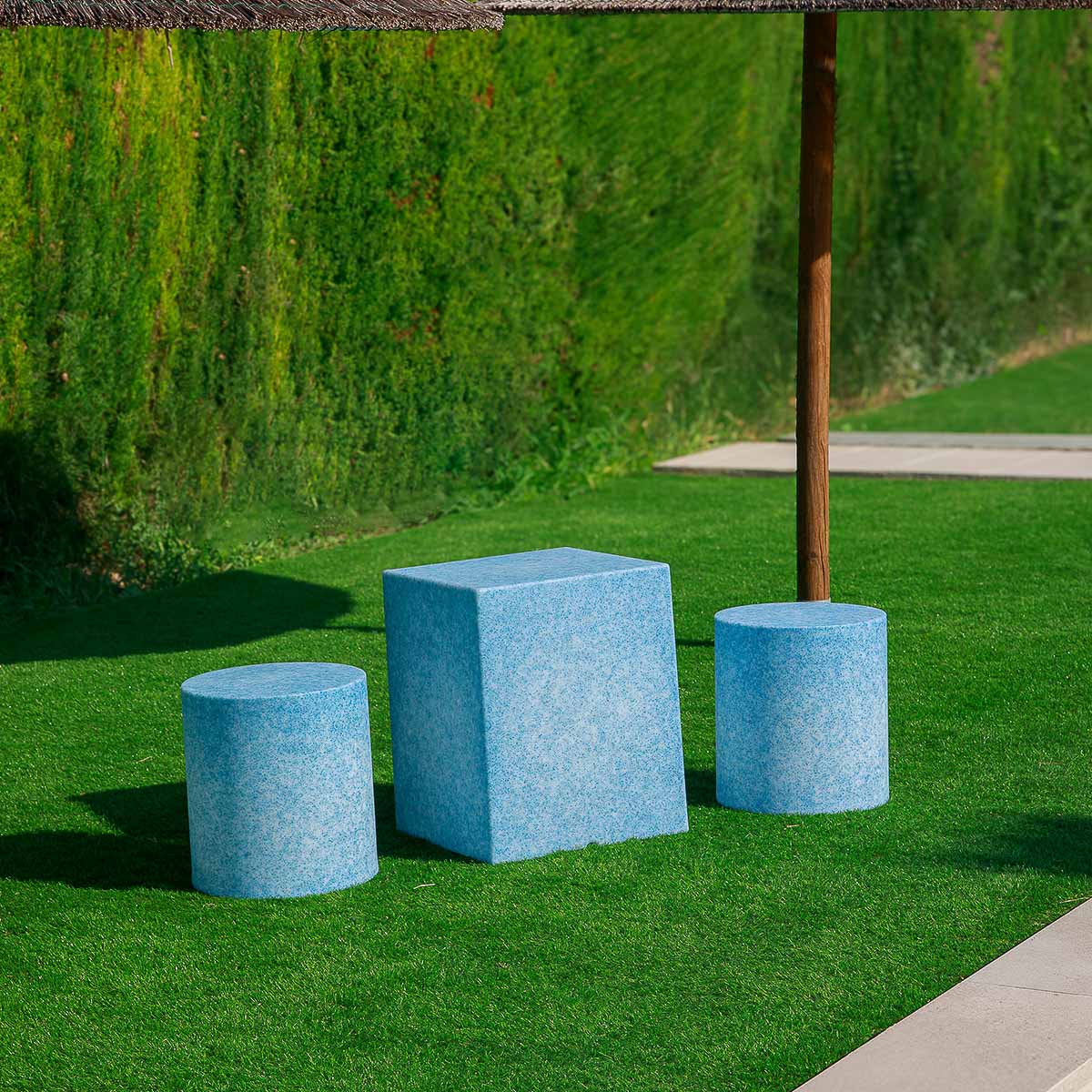CIRCOOLAR Table ou siège Cuby 53 Matériau Recyclé - Image 4