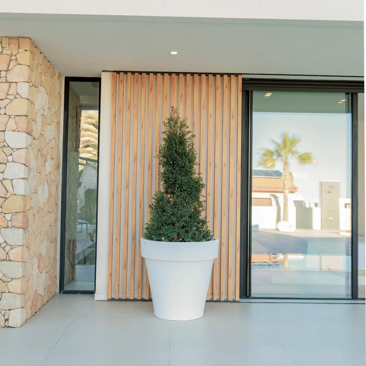 GRAND POT DE FLEURS ROND MAGNOLIA 80