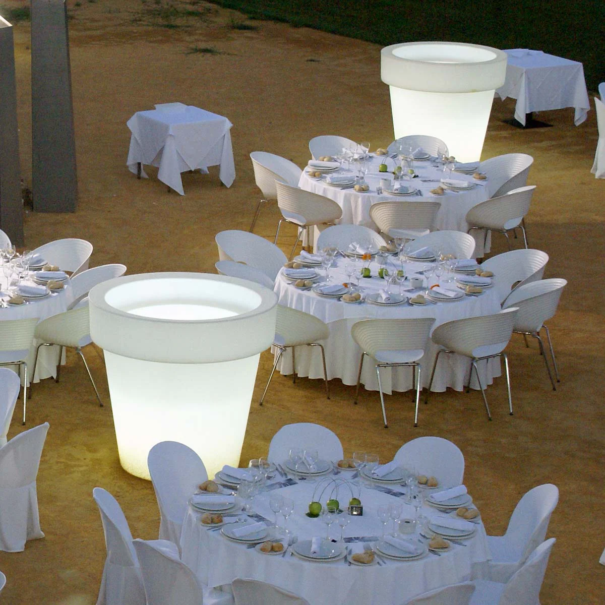 POT GÉANT MAGNOLIA 160 AVEC LUMIÈRE - Image 3