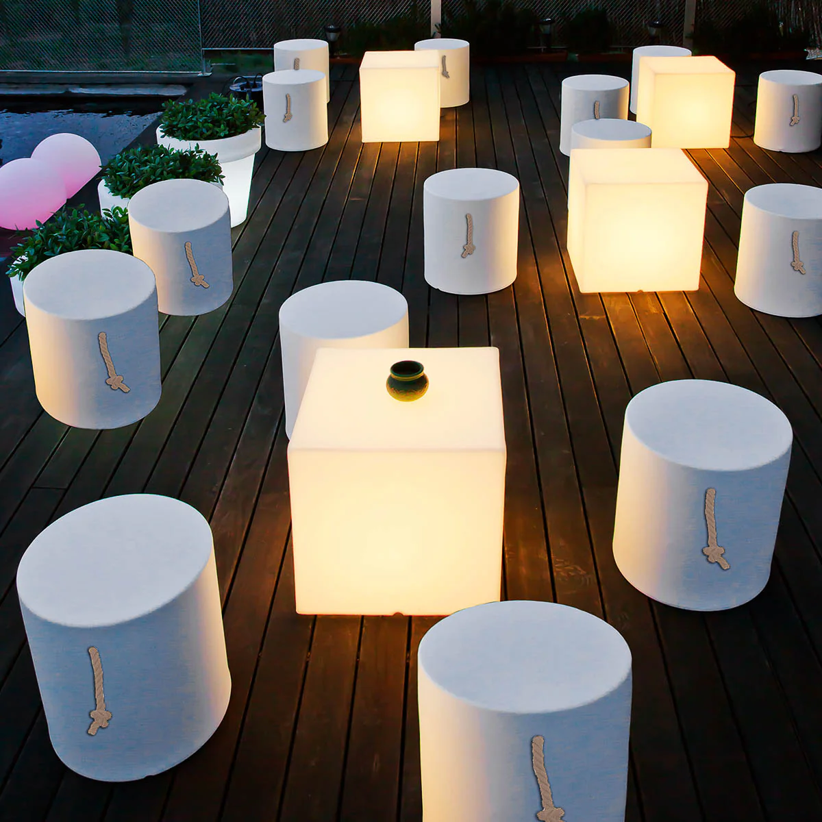 TABOURET ROND EN COULEURS OPAQUES TAFY - Image 3