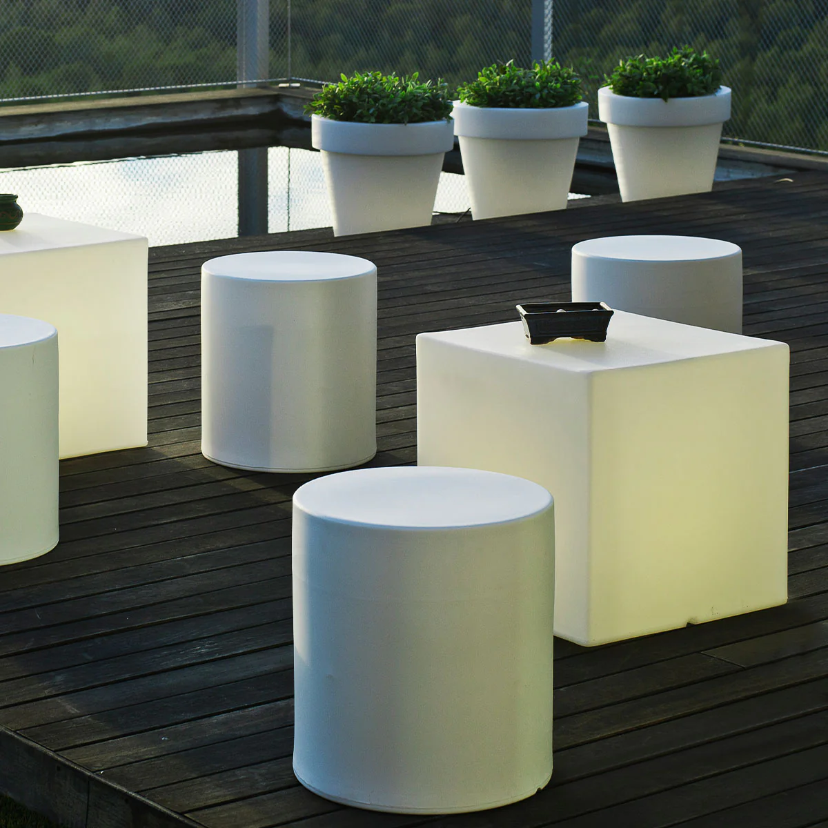 TABOURET ROND EN COULEURS OPAQUES TAFY - Image 7